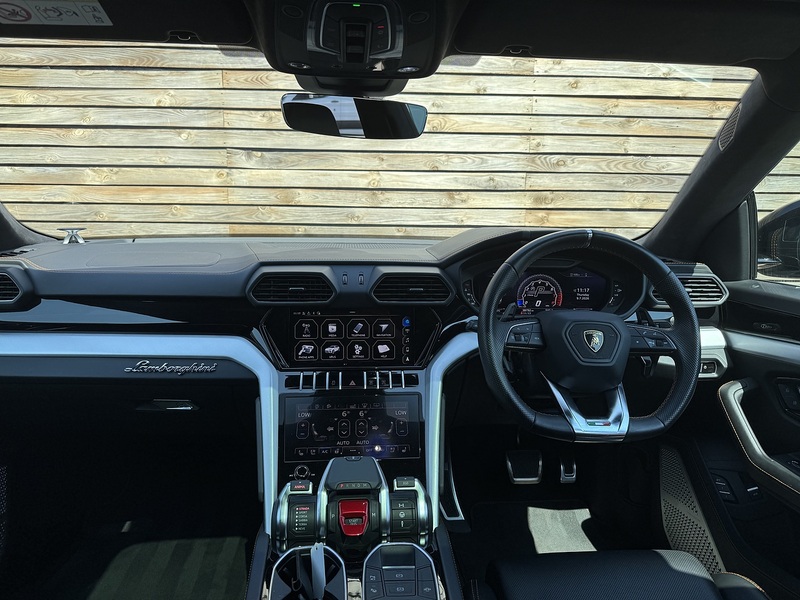 Lamborghini Urus 2020'70 V8 BiTurbo | Pan Roof | Mega Spec! - U9133