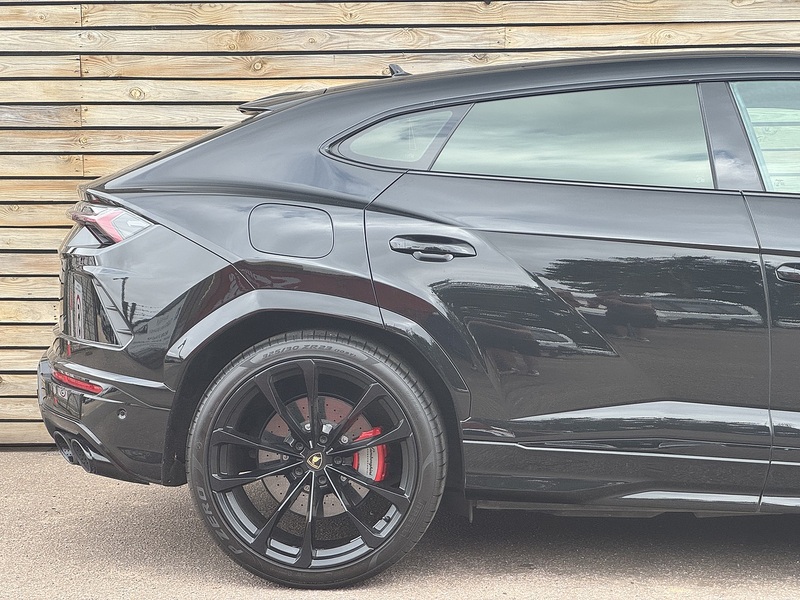 Lamborghini Urus 2020'70 V8 BiTurbo | Pan Roof | Mega Spec! - U9133