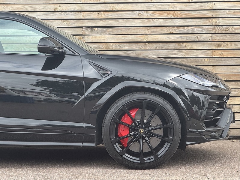 Lamborghini Urus 2020'70 V8 BiTurbo | Pan Roof | Mega Spec! - U9133