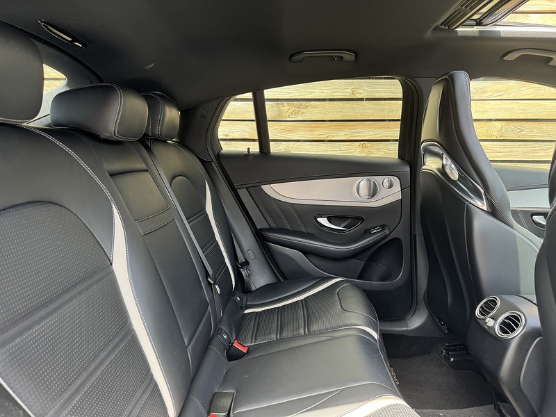 Mercedes-Benz GLC 2018'68 GLC63 V8 BiTurbo AMG S (premium) | Pan Roof | Big Spec! - U9134