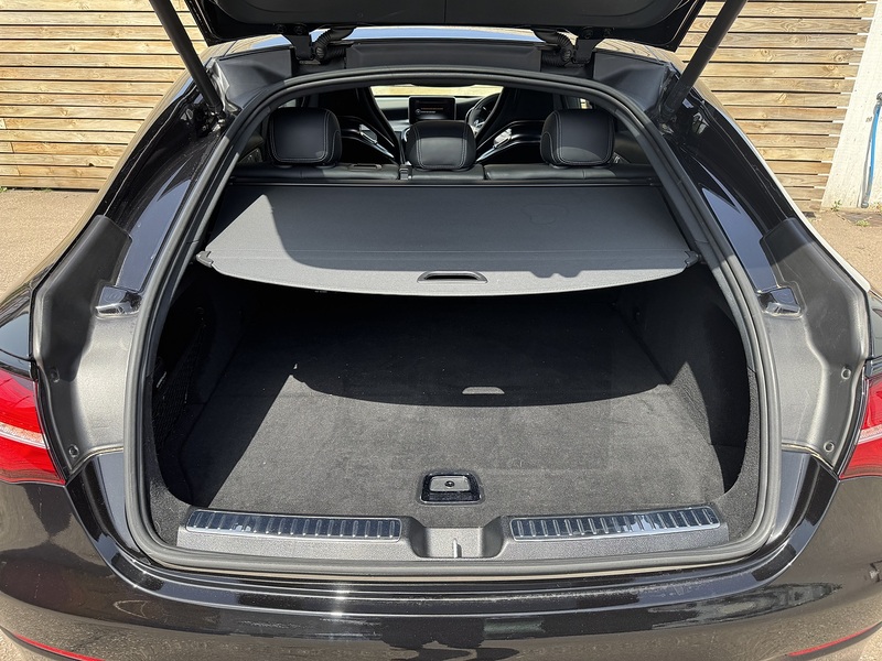 Mercedes-Benz GLC 2018'68 GLC63 V8 BiTurbo AMG S (premium) | Pan Roof | Big Spec! - U9134