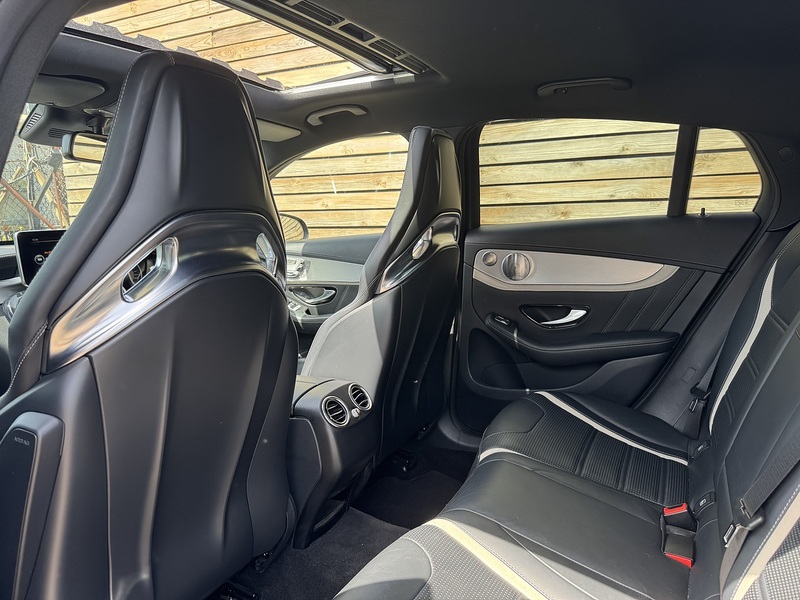 Mercedes-Benz GLC 2018'68 GLC63 V8 BiTurbo AMG S (premium) | Pan Roof | Big Spec! - U9134