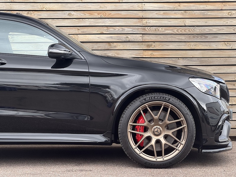 Mercedes-Benz GLC 2018'68 GLC63 V8 BiTurbo AMG S (premium) | Pan Roof | Big Spec! - U9134