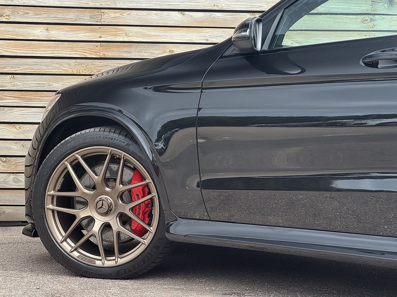 Mercedes-Benz GLC 2018'68 GLC63 V8 BiTurbo AMG S (premium) | Pan Roof | Big Spec! - U9134
