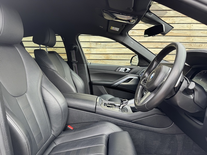 BMW X6 2023'23 40i MHT M Sport | M Sport Pro Pack | Ambient Lighting - U9147
