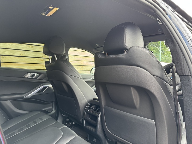 BMW X6 2023'23 40i MHT M Sport | M Sport Pro Pack | Ambient Lighting - U9147