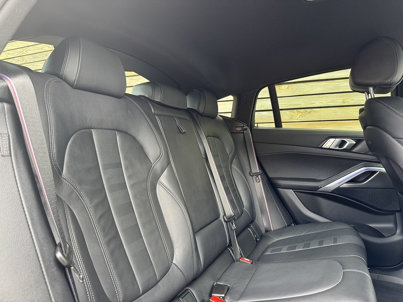 BMW X6 2023'23 40i MHT M Sport | M Sport Pro Pack | Ambient Lighting - U9147