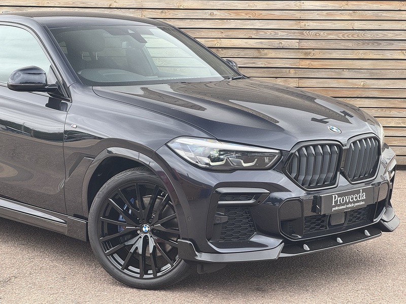 BMW X6 2023'23 40i MHT M Sport | M Sport Pro Pack | Ambient Lighting - U9147