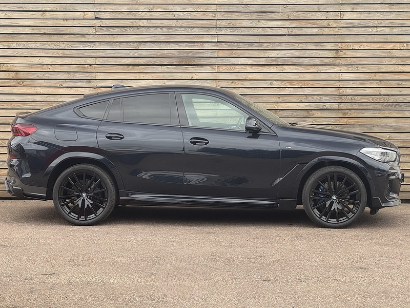 BMW X6 2023'23 40i MHT M Sport | M Sport Pro Pack | Ambient Lighting - U9147