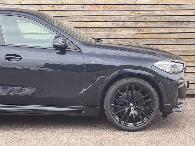 BMW X6 2023'23 40i MHT M Sport | M Sport Pro Pack | Ambient Lighting - U9147