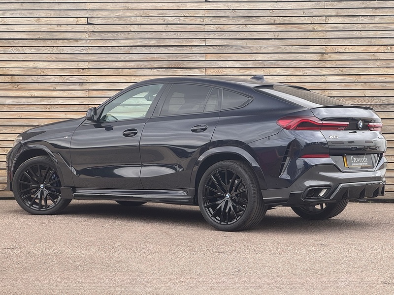 BMW X6 2023'23 40i MHT M Sport | M Sport Pro Pack | Ambient Lighting - U9147