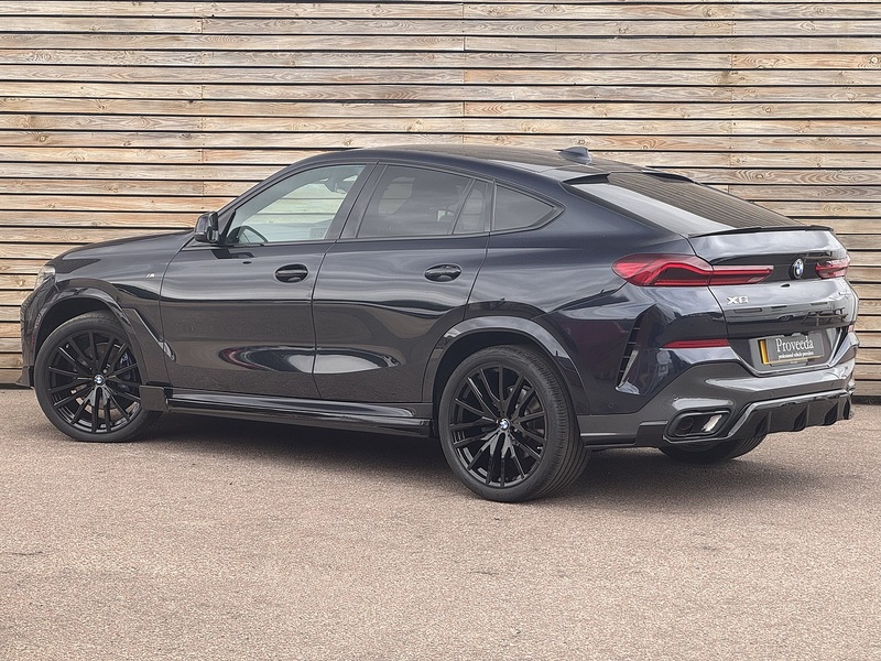 BMW X6 2023'23 40i MHT M Sport | M Sport Pro Pack | Ambient Lighting - U9147