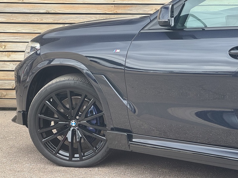 BMW X6 2023'23 40i MHT M Sport | M Sport Pro Pack | Ambient Lighting - U9147
