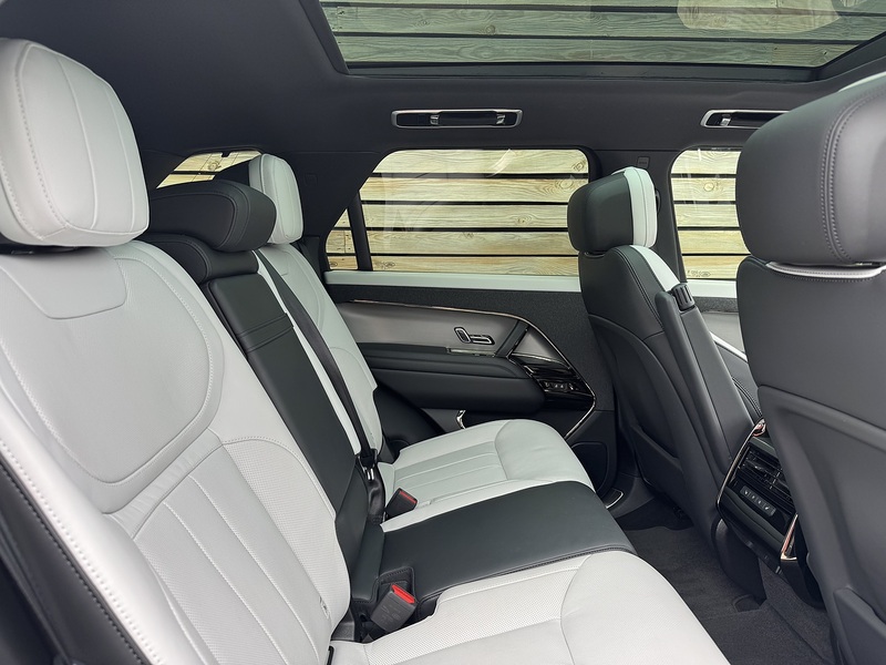 Land Rover Range Rover Sport 2025'25 D300 MHEV Dynamic SE | Huge Spec | Pan Roof - U9148