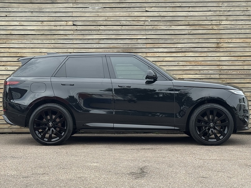 Land Rover Range Rover Sport 2025'25 D300 MHEV Dynamic SE | Huge Spec | Pan Roof - U9148