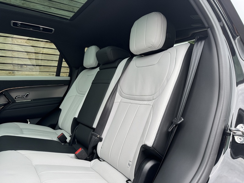 Land Rover Range Rover Sport 2025'25 D300 MHEV Dynamic SE | Huge Spec | Pan Roof - U9148