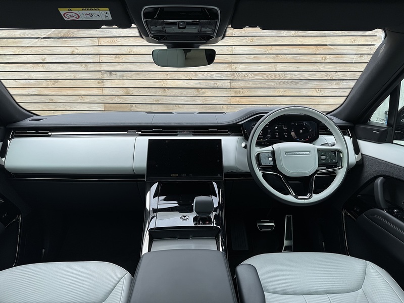 Land Rover Range Rover Sport 2025'25 D300 MHEV Dynamic SE | Huge Spec | Pan Roof - U9148