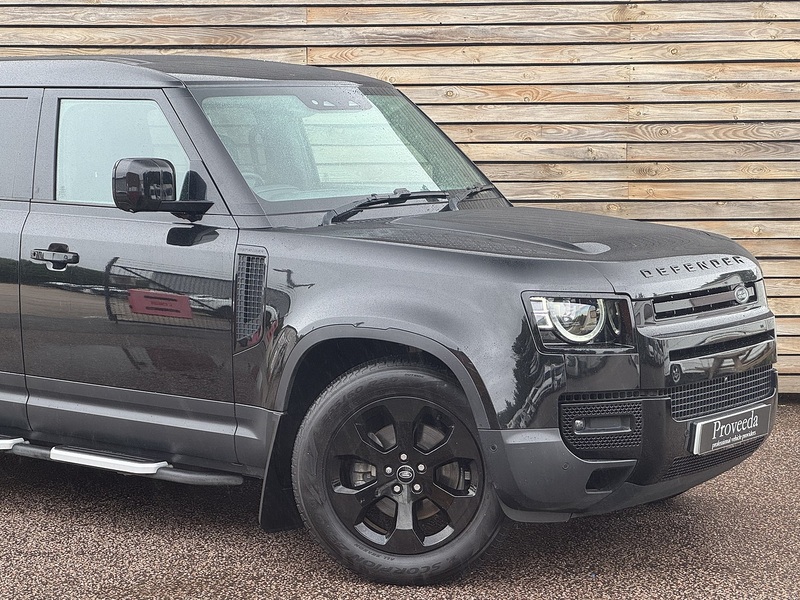 Land Rover Defender 110 2021'21 P300 HSE | 7 Seater | Pan Roof - U9151