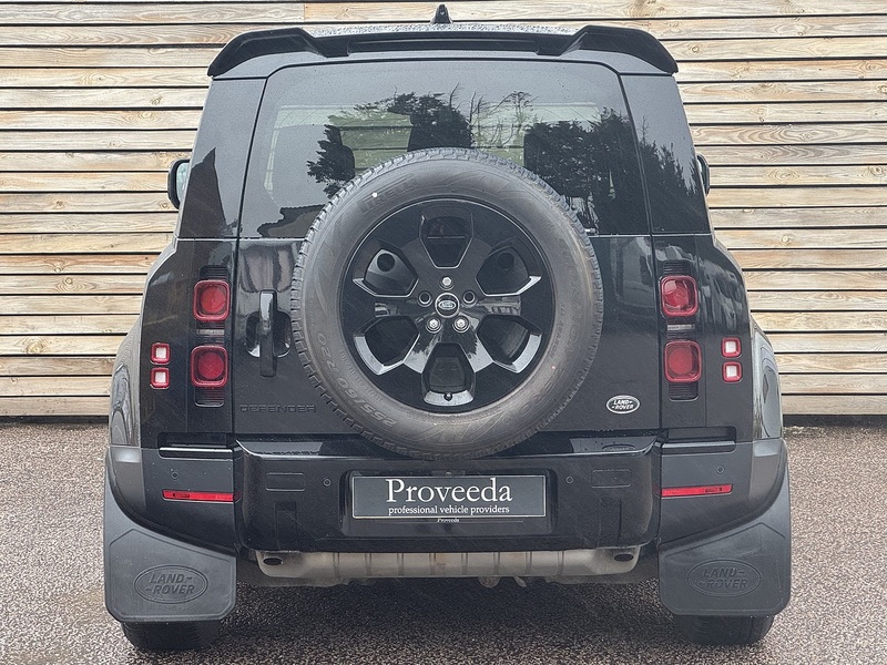 Land Rover Defender 110 2021'21 P300 HSE | 7 Seater | Pan Roof - U9151
