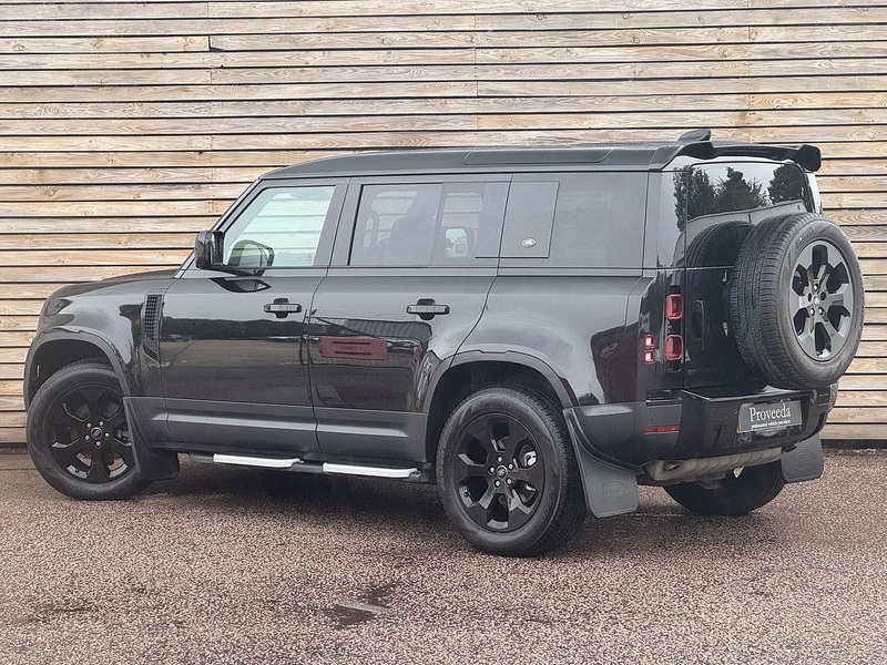 Land Rover Defender 110 2021'21 P300 HSE | 7 Seater | Pan Roof - U9151