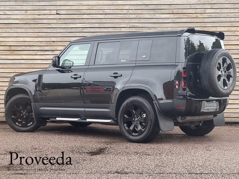 Land Rover Defender 110 2021'21 P300 HSE | 7 Seater | Pan Roof - U9151