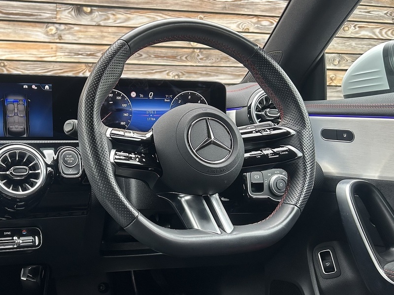 Mercedes-Benz CLA 2024'24 CLA220d AMG Line | Ambient Lighting | Premium Pack - U9152