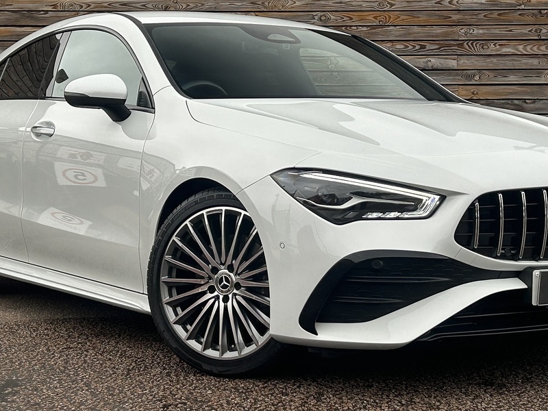 Mercedes-Benz CLA 2024'24 CLA220d AMG Line | Ambient Lighting | Premium Pack - U9152