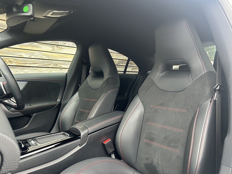 Mercedes-Benz CLA 2024'24 CLA220d AMG Line | Ambient Lighting | Premium Pack - U9152