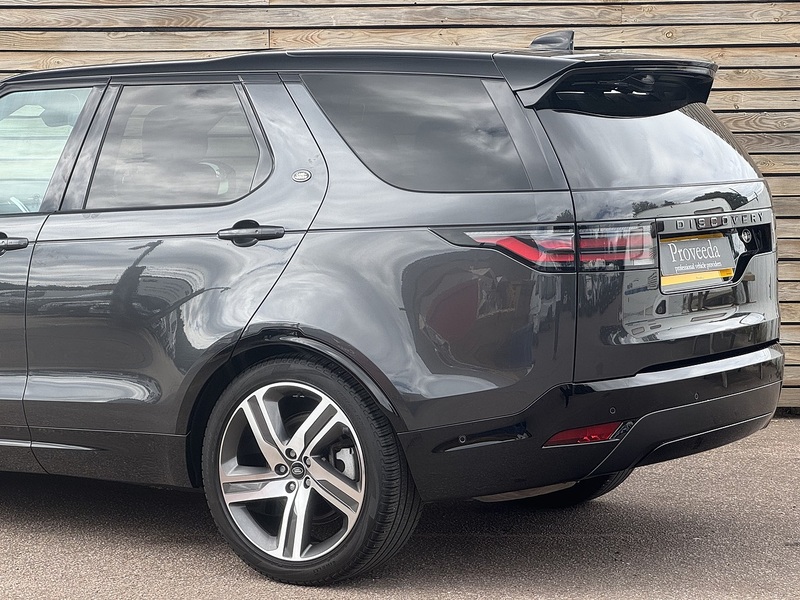 Land Rover Discovery 2023'23 D250 MHEV R-Dynamic SE | Pan Roof | Heated Seats - U9158