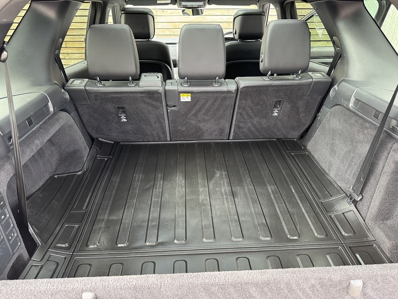 Land Rover Discovery 2023'23 D250 MHEV R-Dynamic SE | Pan Roof | Heated Seats - U9158