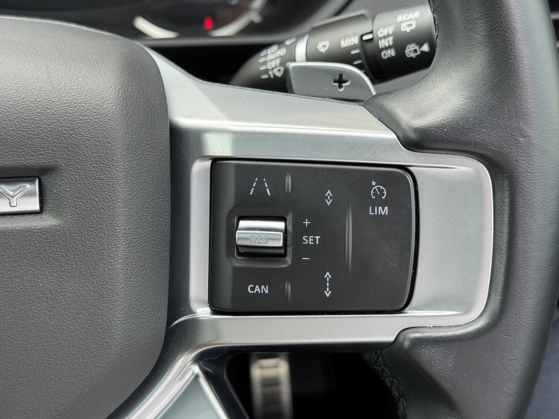 Land Rover Discovery 2023'23 D250 MHEV R-Dynamic SE | Pan Roof | Heated Seats - U9158