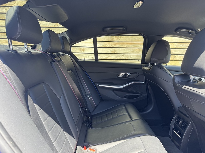 BMW 3 Series 2020'70 320i M Sport | Heated Seats | M Sport Pro Pack - U9161