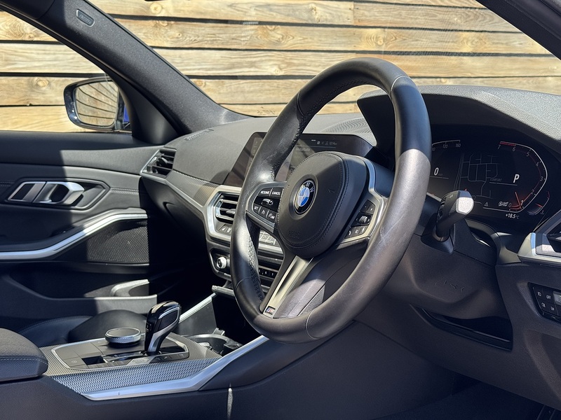 BMW 3 Series 2020'70 320i M Sport | Heated Seats | M Sport Pro Pack - U9161