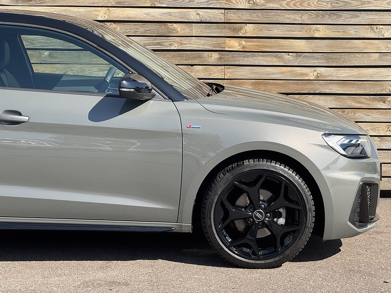 Audi A1 2024'74 TFSI Black Edition | Technoloy Pack  | Sonos Sound - U9167