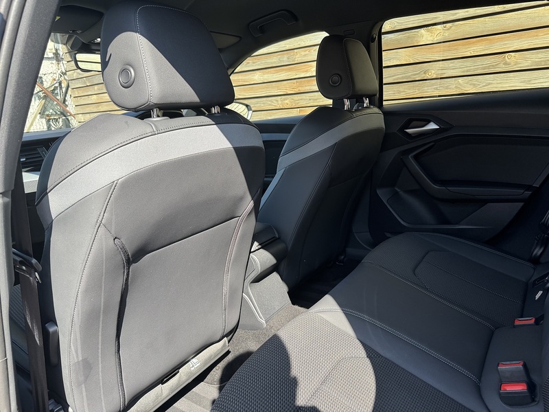 Audi A1 2024'74 TFSI Black Edition | Technoloy Pack  | Sonos Sound - U9167