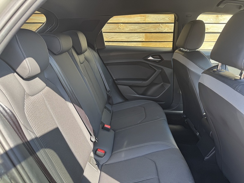 Audi A1 2024'74 TFSI Black Edition | Technoloy Pack  | Sonos Sound - U9167