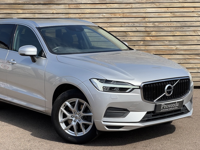 Volvo XC60 2020'20 B5 MHEV Momentum | Heated Steering Wheel | Top Spec! - U9172