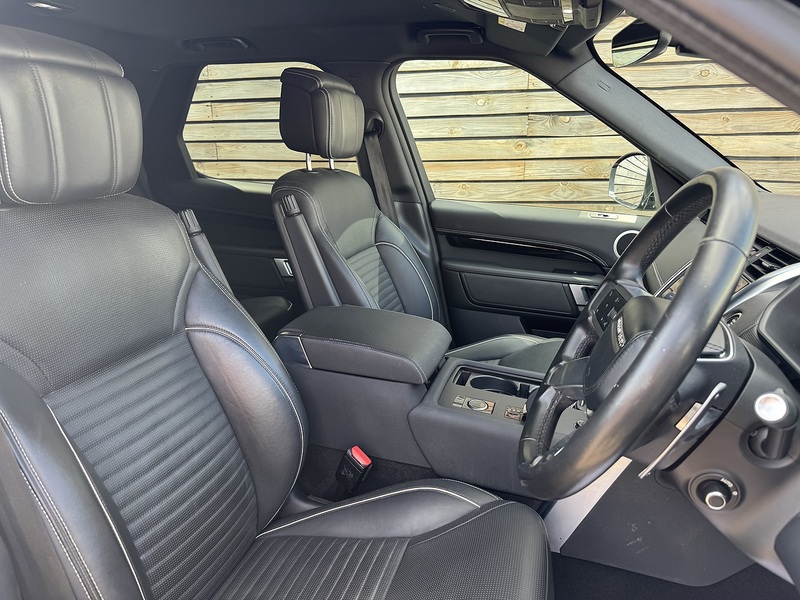 Land Rover Discovery 2022'72 D300 MHEV R-Dynamic HSE Commercial | Huge Spec | Rear Seat Conversion - U9186