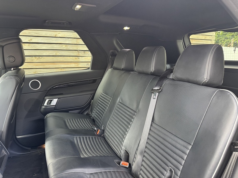 Land Rover Discovery 2022'72 D300 MHEV R-Dynamic HSE Commercial | Huge Spec | Rear Seat Conversion - U9186