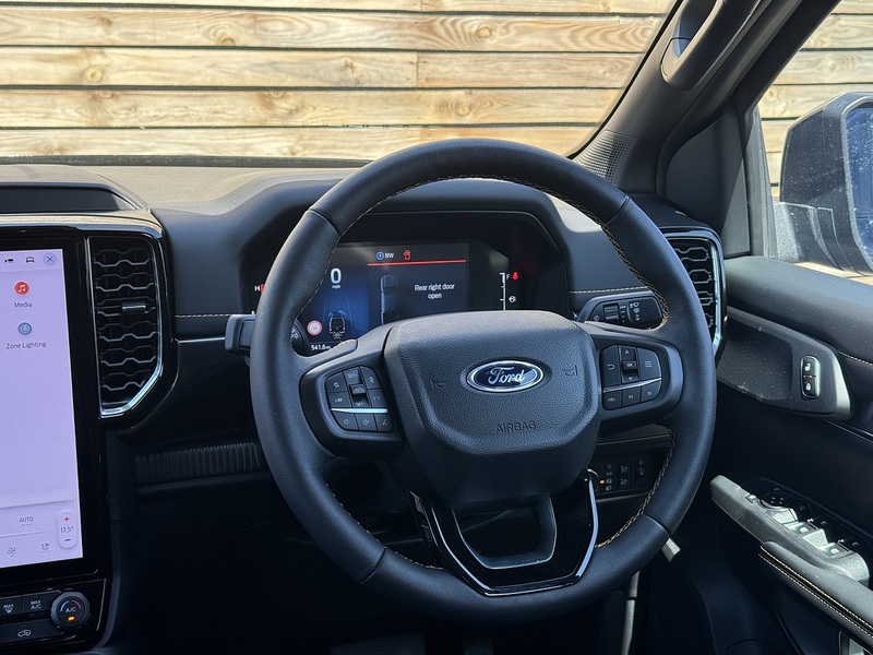 Ford Ranger 2025'74 TD V6 EcoBlue Wildtrak | The Ultimate Pick Up! - U9187