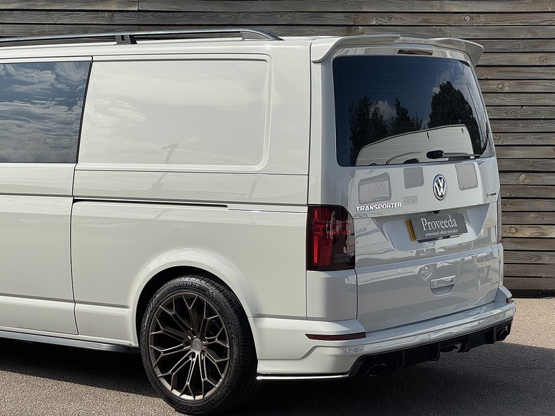 Volkswagen Transporter 2022'72 BiTDI T32 Highline | Big Spec Transporter | Leighton Upgrades! - U9191