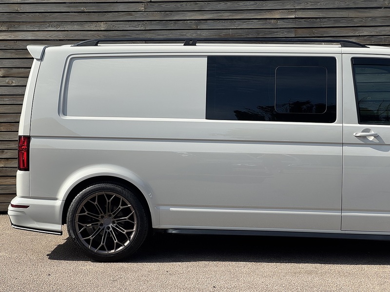 Volkswagen Transporter 2022'72 BiTDI T32 Highline | Big Spec Transporter | Leighton Upgrades! - U9191