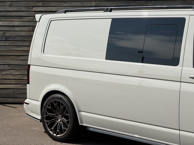 Volkswagen Transporter 2022'72 BiTDI T32 Highline | Big Spec Transporter | Leighton Upgrades! - U9191