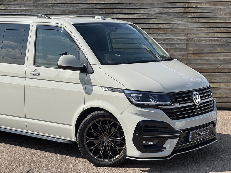 Volkswagen Transporter 2022'72 BiTDI T32 Highline | Big Spec Transporter | Leighton Upgrades! - U9191