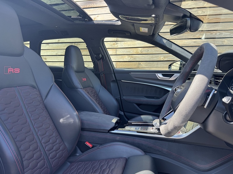 Audi RS6 Avant 2024'74TFSI V8 Performance Carbon Vorsprung | Genuine Urban Kit - U9202