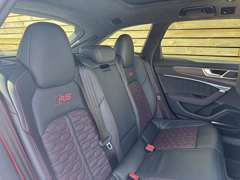 Audi RS6 Avant 2024'74TFSI V8 Performance Carbon Vorsprung | Genuine Urban Kit - U9202