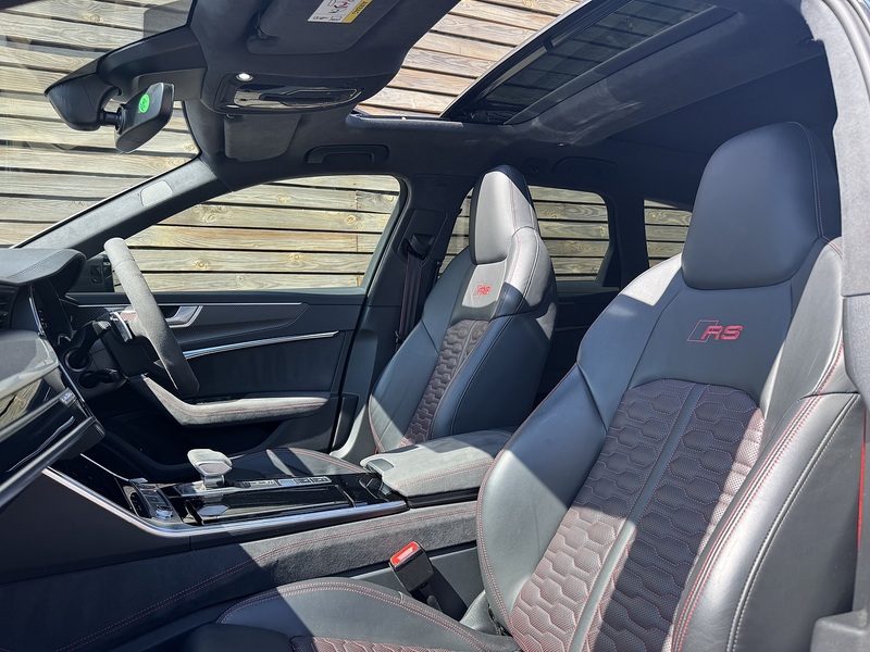 Audi RS6 Avant 2024'74TFSI V8 Performance Carbon Vorsprung | Genuine Urban Kit - U9202