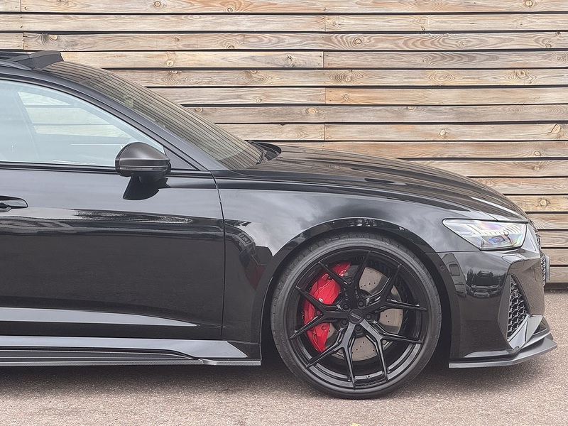 Audi RS6 Avant 2024'74TFSI V8 Performance Carbon Vorsprung | Genuine Urban Kit - U9202
