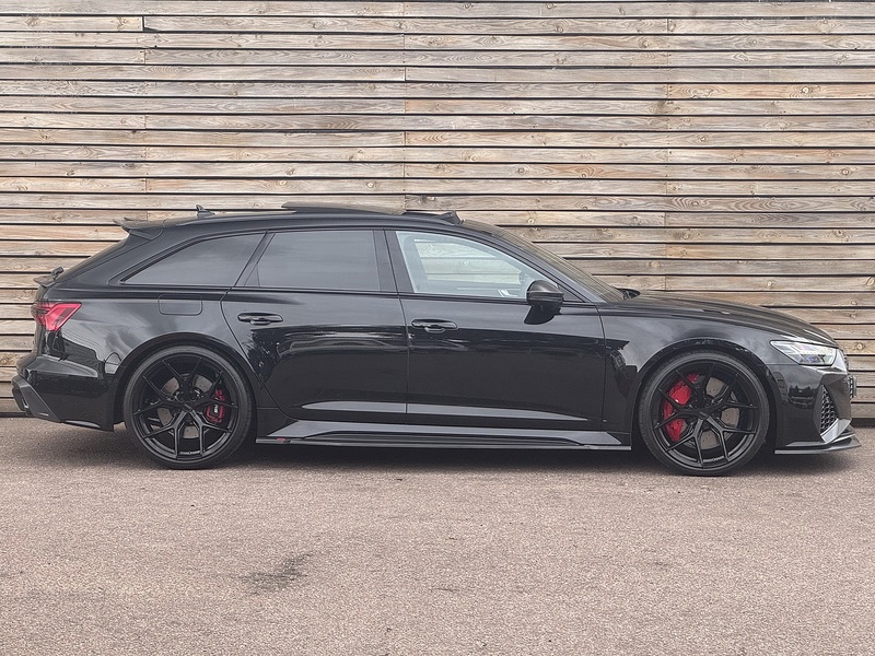 Audi RS6 Avant 2024'74TFSI V8 Performance Carbon Vorsprung | Genuine Urban Kit - U9202