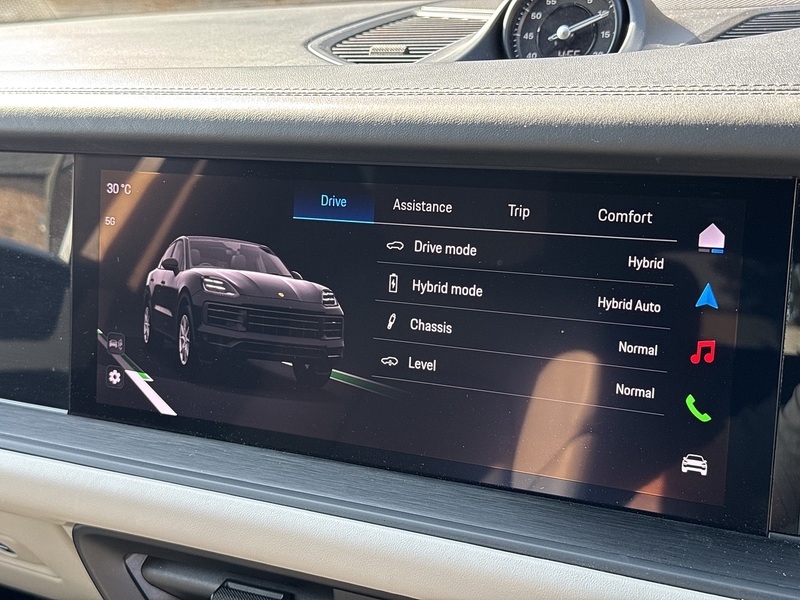 Porsche Cayenne 2025'75 V6 E-Hybrid Black Edition | Pan Roof | BOSE - U9207